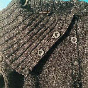 Gray wool buttoned sweater